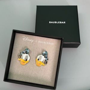 Disney x BaubleBar Gold Tone Donald Duck Blue Crystal Enamal Stud Earrings